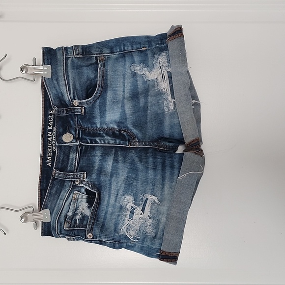 American Eagle Outfitters Pants - American Eagle Outfitters super super stretch midi jean shorts size 2